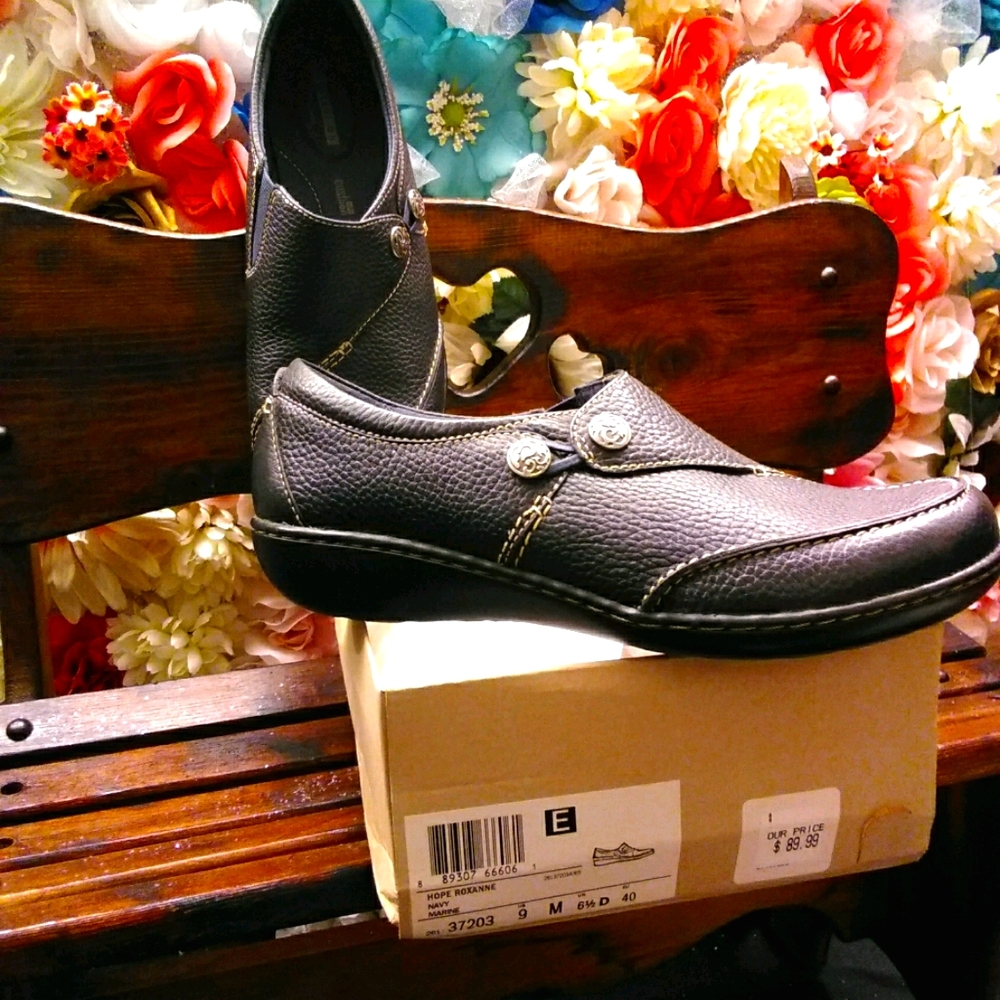 Woman's shoes